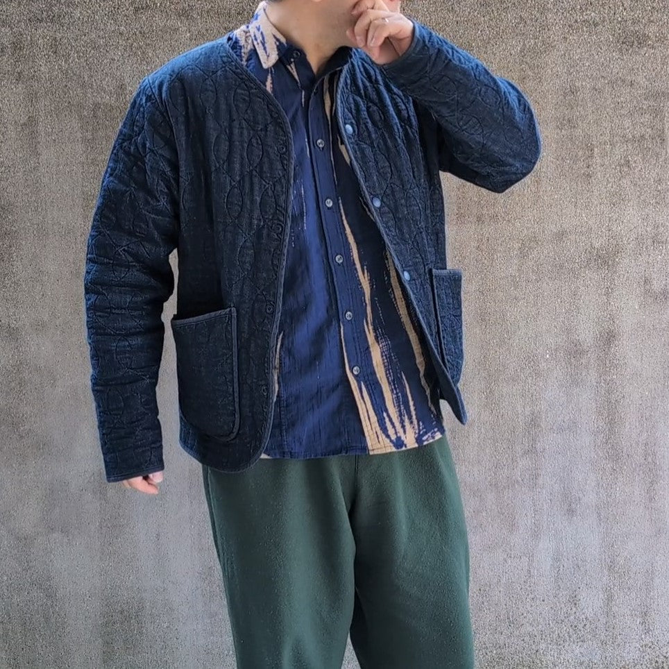 <OSOCU> 知多木綿 シャンタン生地 レギュラーカラーシャツ 竜巻絞りブリーチ