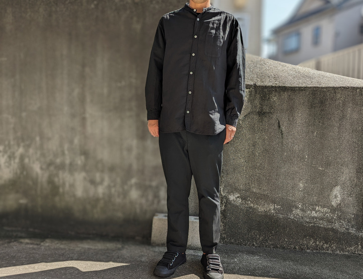 ＜OSOCU＞ 知多木綿 ヘンプコットン バンドカラーシャツ 名古屋黒紋付染