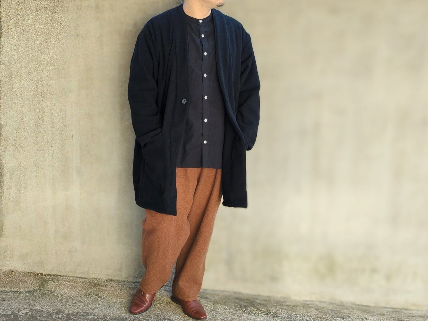 ＜OSOCU＞尾州ウール 毛七 ノーカラージャケット 再生羊毛（リサイクルウール） ブラック