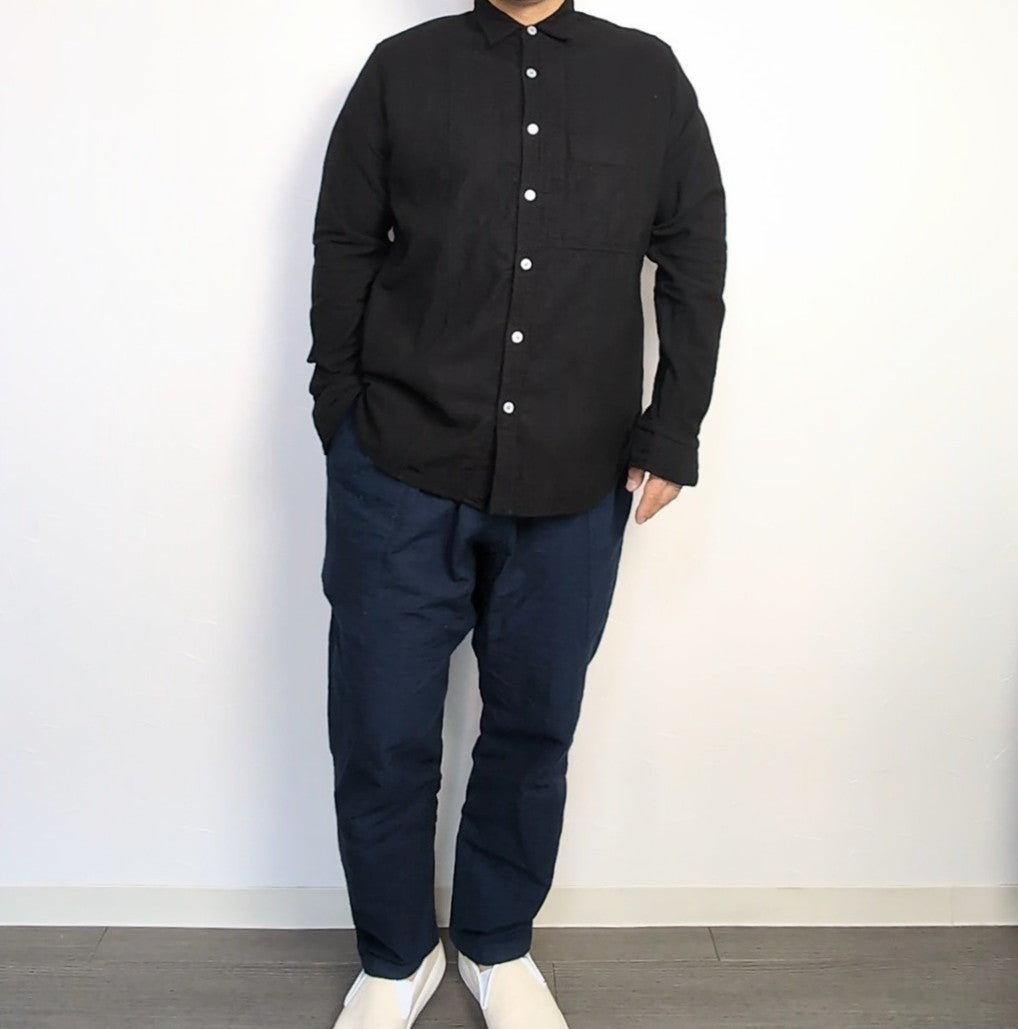 <OSOCU> 知多木綿 シャンタン生地 レギュラーカラーシャツ 名古屋黒紋付染