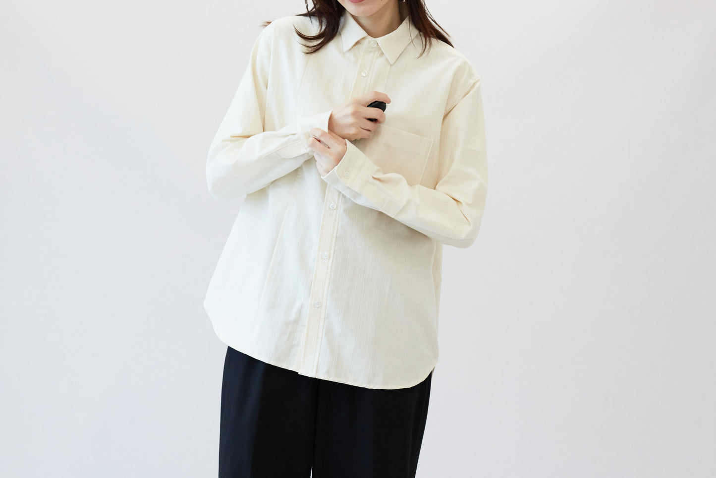 <OSOCU> 知多木綿 シャンタン生地 レギュラーカラーシャツ 生成