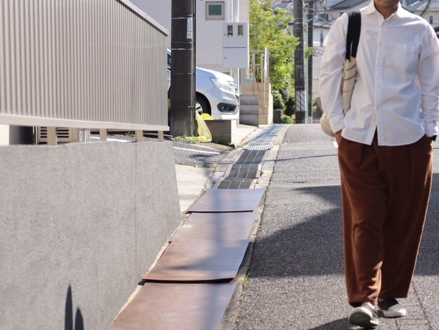 ＜OSOCU＞尾州ウール 毛七 バルーンパンツ 再生羊毛（リサイクルウール） レンガ